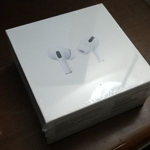 NWT Apple Airpods